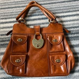 Betsy johnson. CUTE BAG heart locks !!!